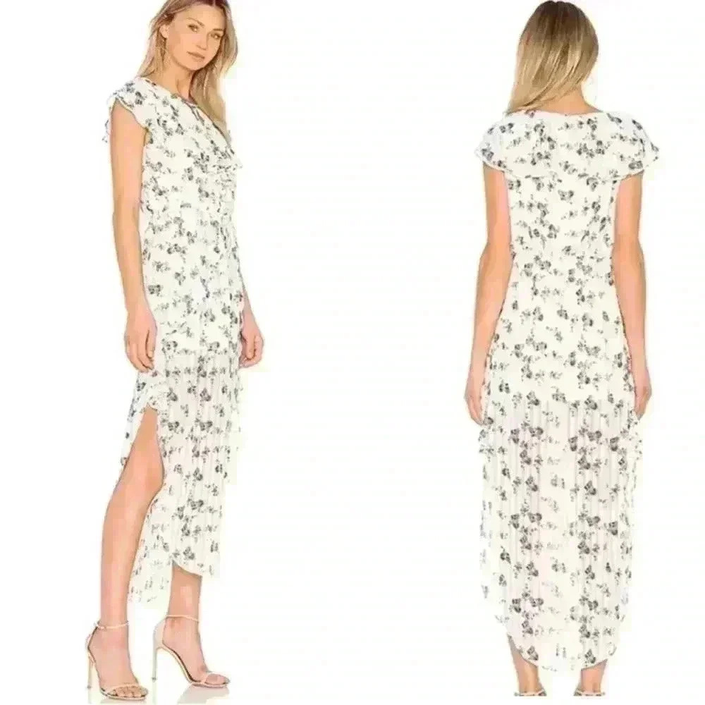 Elliatt White Floral Maxi Dress